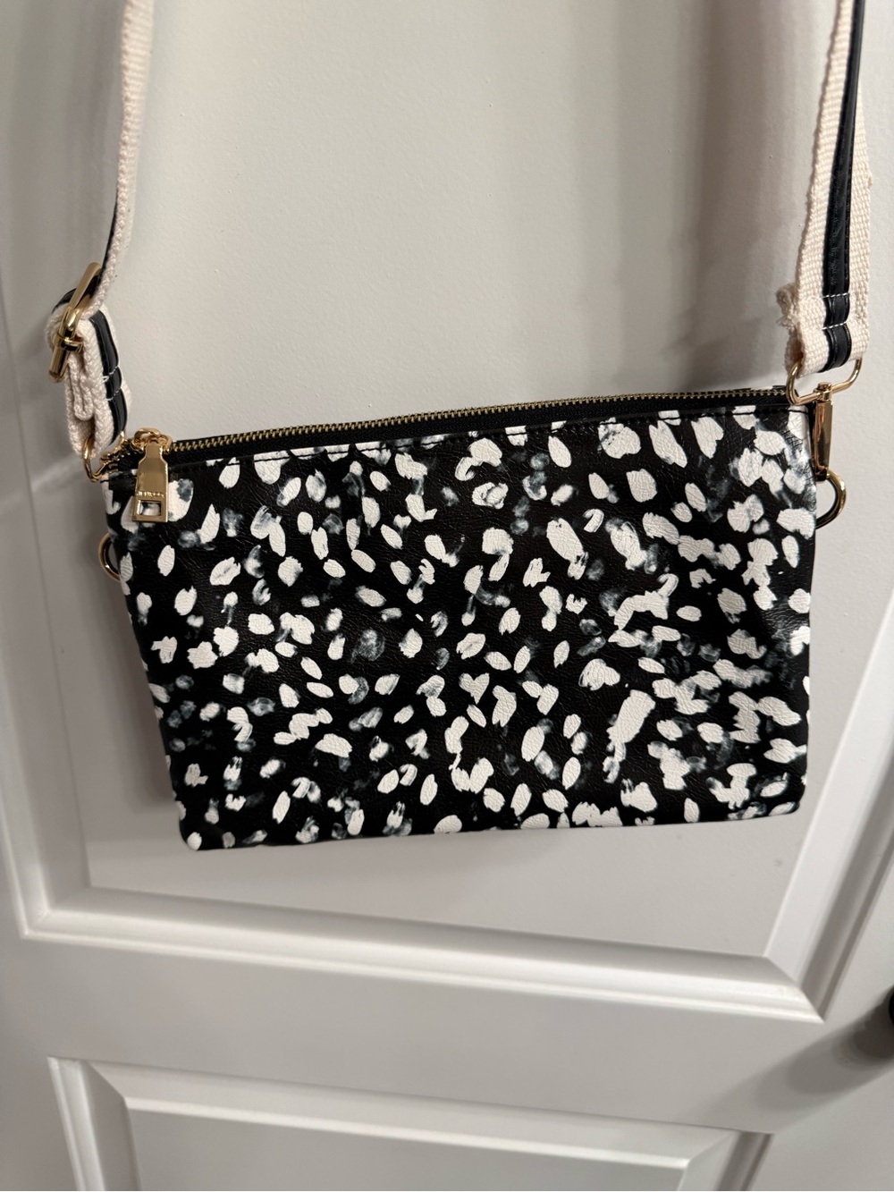 Black & White Patterned Crossbody Bag with multiple compartments